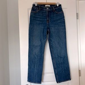 A&F Curve Love Jeans “The 90’s Straight Ultra High Rise”